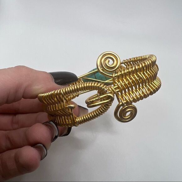 Gold Toned Wire Bracelet/Cuff With Turquoise Stone - Picture 2 of 8
